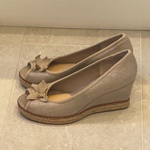 Tory Burch Jackie 2 wedge - size 11